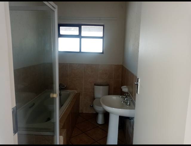 2 BEDROOM SECTIONAL TITLE FOR SALE IN EVELEIGH